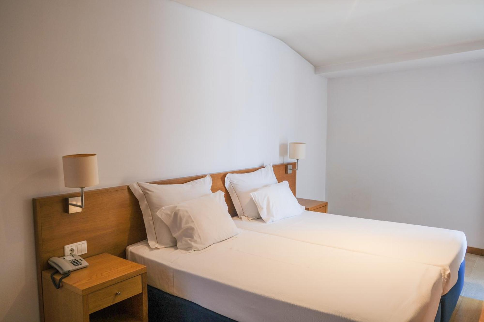 Aparthotel Vouga 圣佩德罗温泉 外观 照片