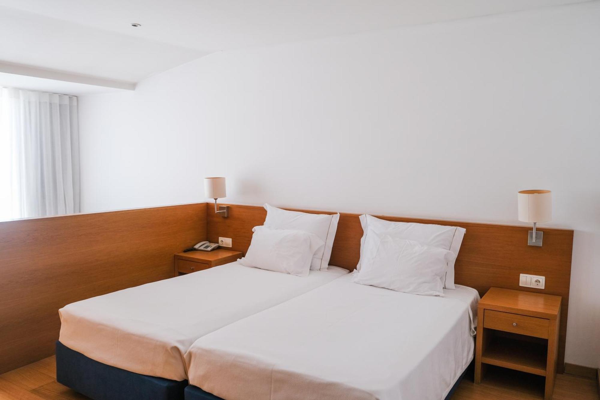 Aparthotel Vouga 圣佩德罗温泉 外观 照片